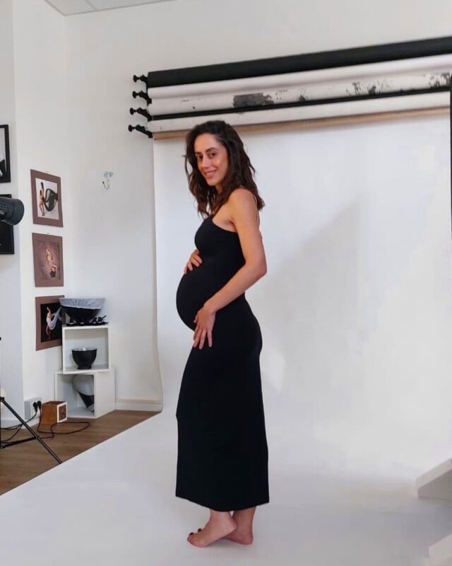 VITAMINA D ☀️☀️☀️
.
.
Soggetti a rischio:
💛chi non si espone al sole
💛soggetti dalla pelle scura
💛donne in gravidanza 
💛bambini
💛anziani
💛soggetti con eccesso di peso
.
Sintomi di deficit di vitamina D:
💛eventi cardiovascolari 
💛patologie renali
💛disturbi mentali 
💛frequenti influenze e raffreddamenti
💛Diabete di tipo 2
.
.
#mercoledì #wednesday #november #novembre #autunno #autumn #autumnvibes #fall #fallvibes #fallseason #rimini #riccione #romagna #vitaminad #vitamine #vitamind #vitamins #integrazione #integratori #supplements #healthy #healthylifestyle #health #salute #benessere #wellness #dietista #dietitian #nutrizionista #nutritionist